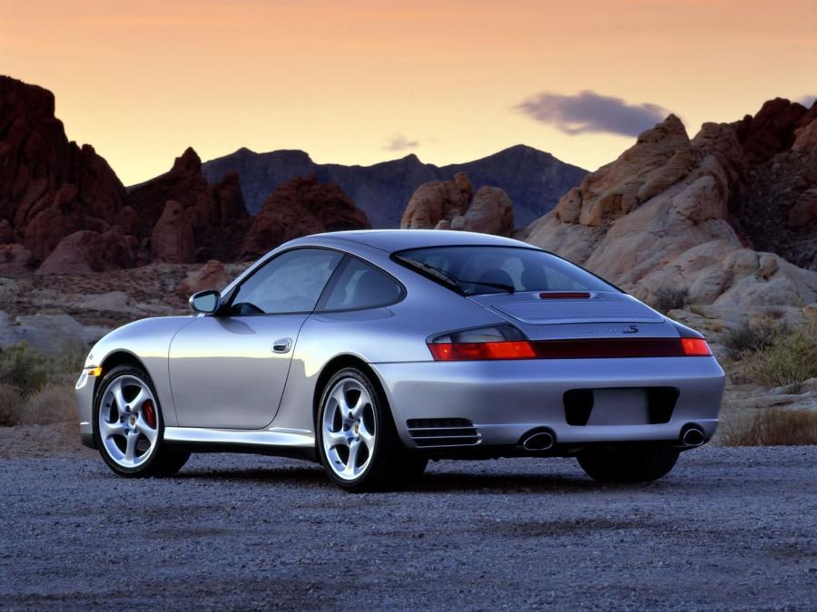  Porsche 911 Carrera 4S 2003 года  (фото 10 из 11)